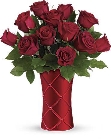 Teleflora\'s Crimson Luxury Bouquet