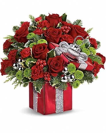 Teleflora\'s Gift Wrapped Bouquet